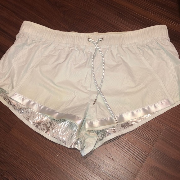 Free People Windbreaker shorts - Picture 1 of 3